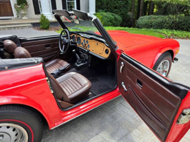 Unknown-Tr6-1974-Signal-Red-Tan-11
