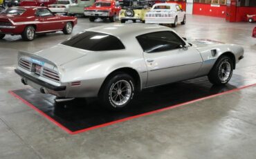 Unknown-Trans-am-1975-Silver-Black-14