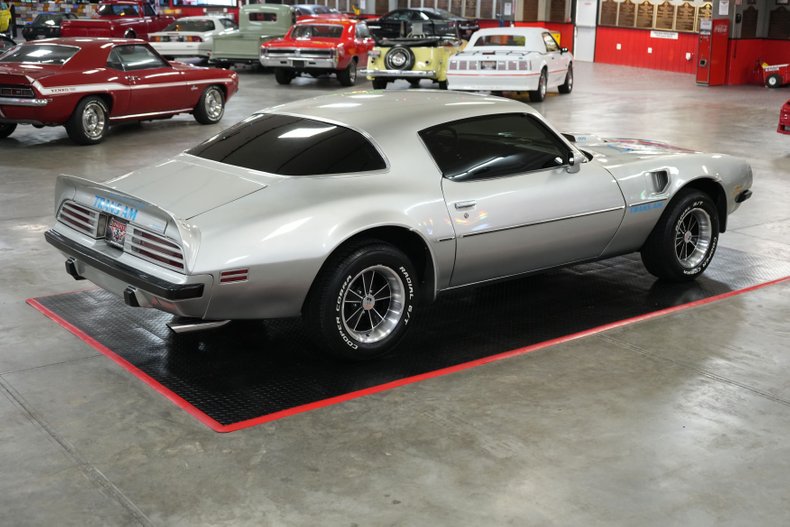 Unknown-Trans-am-1975-Silver-Black-14