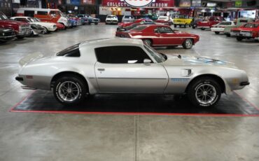 Unknown-Trans-am-1975-Silver-Black-15