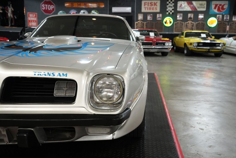 Unknown-Trans-am-1975-Silver-Black-25