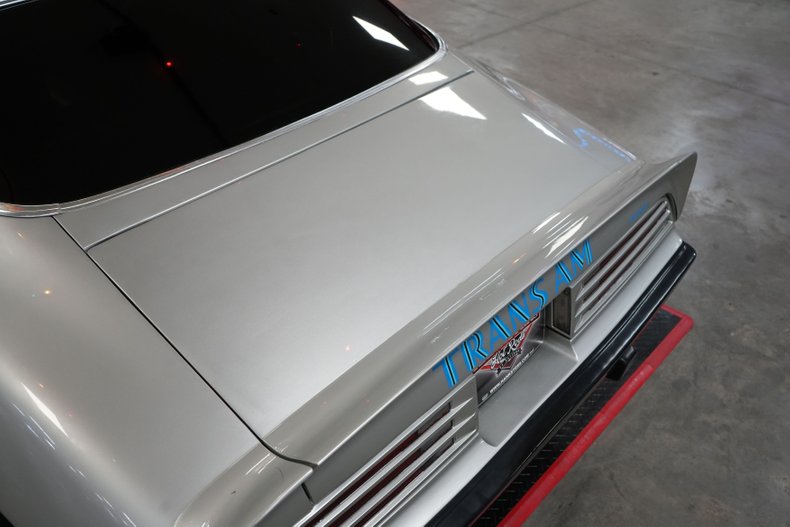 Unknown-Trans-am-1975-Silver-Black-38