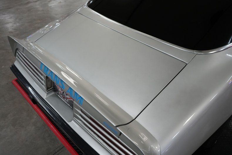 Unknown-Trans-am-1975-Silver-Black-5