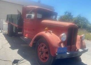 Unknown-Truck-1935-Red