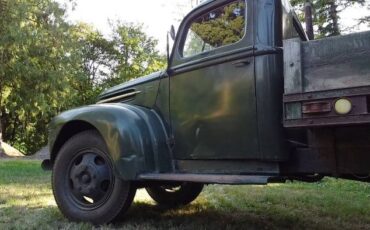 Unknown-Truck-1946-Green-10
