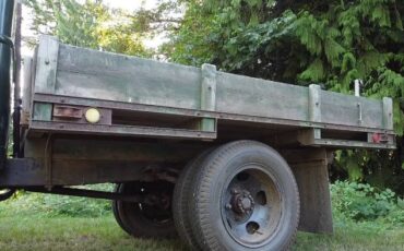 Unknown-Truck-1946-Green-11