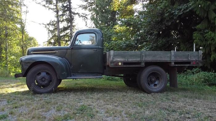 Unknown-Truck-1946-Green-13