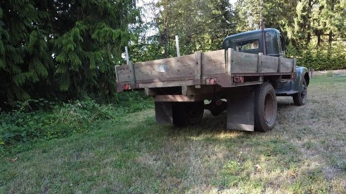 Unknown-Truck-1946-Green-15