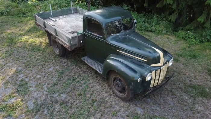 Unknown-Truck-1946-Green-18