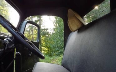 Unknown-Truck-1946-Green-2