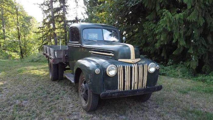 Unknown-Truck-1946-Green-20