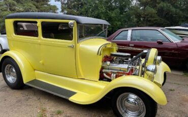 Unknown-Tudor-1929-Yellow-3