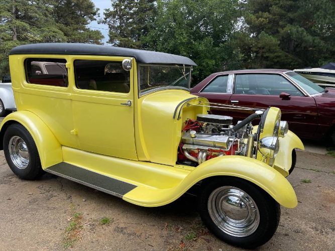Unknown-Tudor-1929-Yellow-3