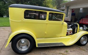 Unknown-Tudor-1929-Yellow