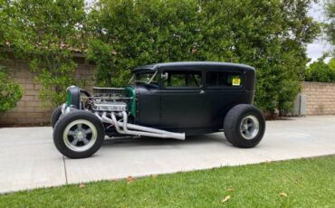 Unknown-Tudor-1930-Black-16