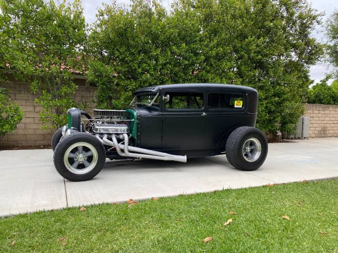 Unknown-Tudor-1930-Black-16