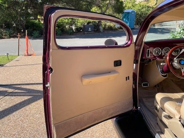 Unknown-Tudor-1935-purple-tan-7