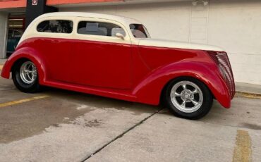 Unknown-Tudor-1937-1