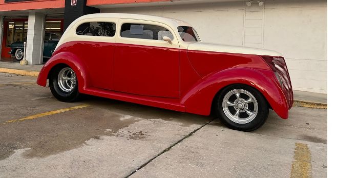 Unknown-Tudor-1937-1