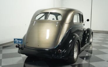 Unknown-Tudor-1937-Black-Caramel-16