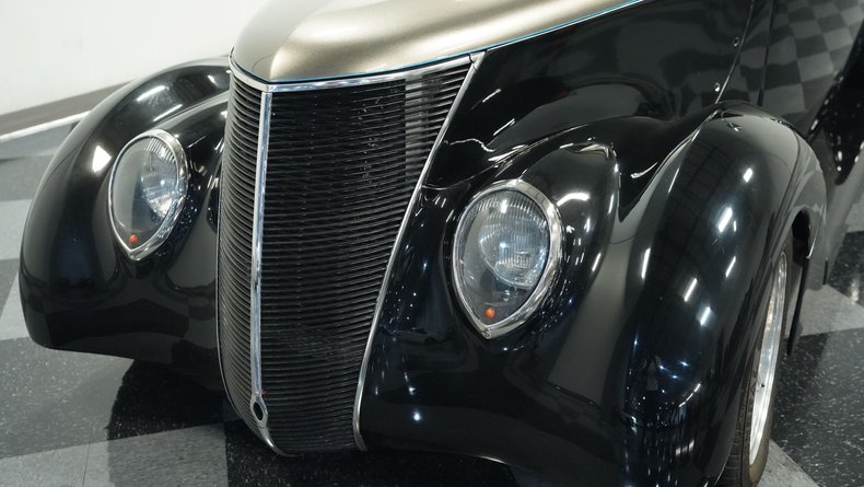 Unknown-Tudor-1937-Black-Caramel-19