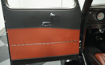 Unknown-Tudor-1937-Black-Caramel-31