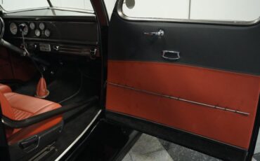 Unknown-Tudor-1937-Black-Caramel-39