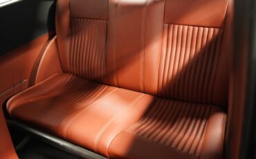Unknown-Tudor-1937-Black-Caramel-47