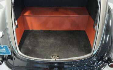 Unknown-Tudor-1937-Black-Caramel-49