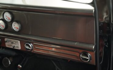 Unknown-Tudor-1937-Black-Caramel-6
