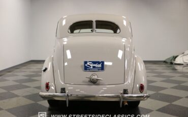 Unknown-Tudor-1938-Gray-Tan-11