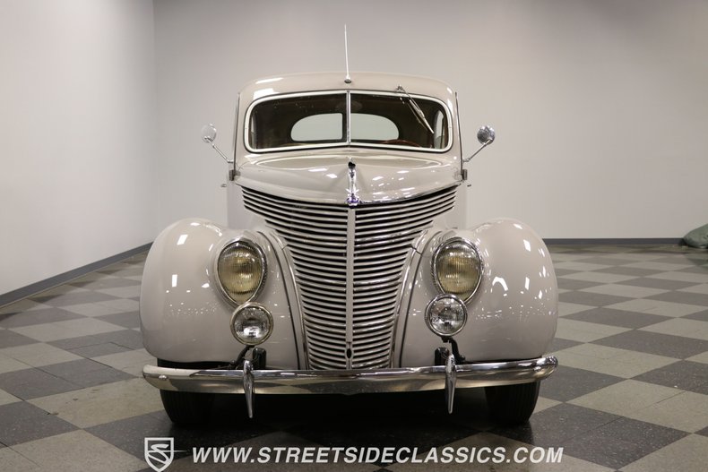 Unknown-Tudor-1938-Gray-Tan-17