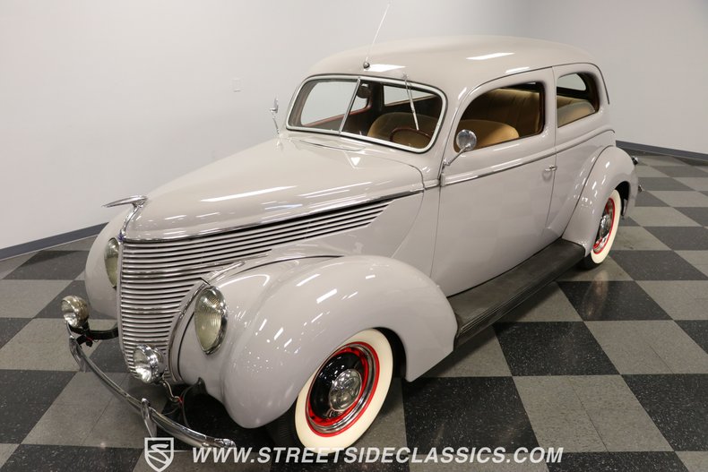 Unknown-Tudor-1938-Gray-Tan-19