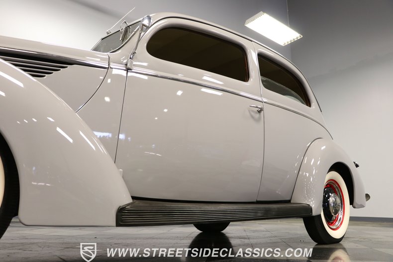 Unknown-Tudor-1938-Gray-Tan-21