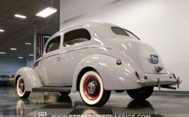 Unknown-Tudor-1938-Gray-Tan-24