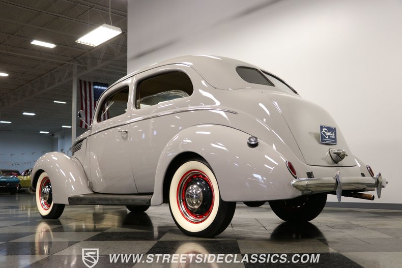 Unknown-Tudor-1938-Gray-Tan-24