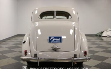 Unknown-Tudor-1938-Gray-Tan-25