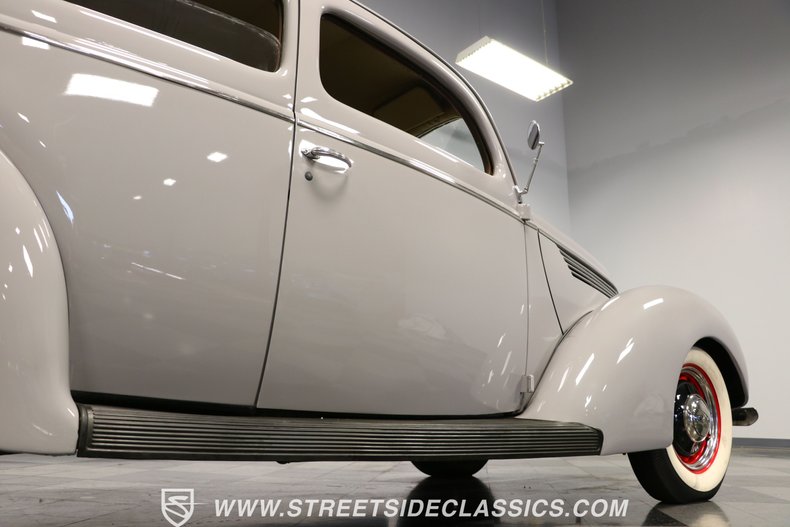 Unknown-Tudor-1938-Gray-Tan-28
