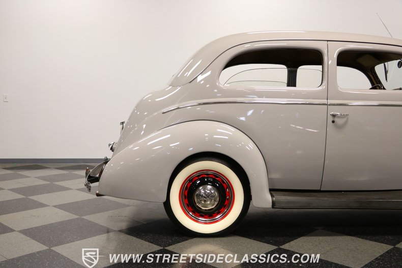 Unknown-Tudor-1938-Gray-Tan-29
