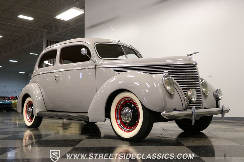 Unknown-Tudor-1938-Gray-Tan-31