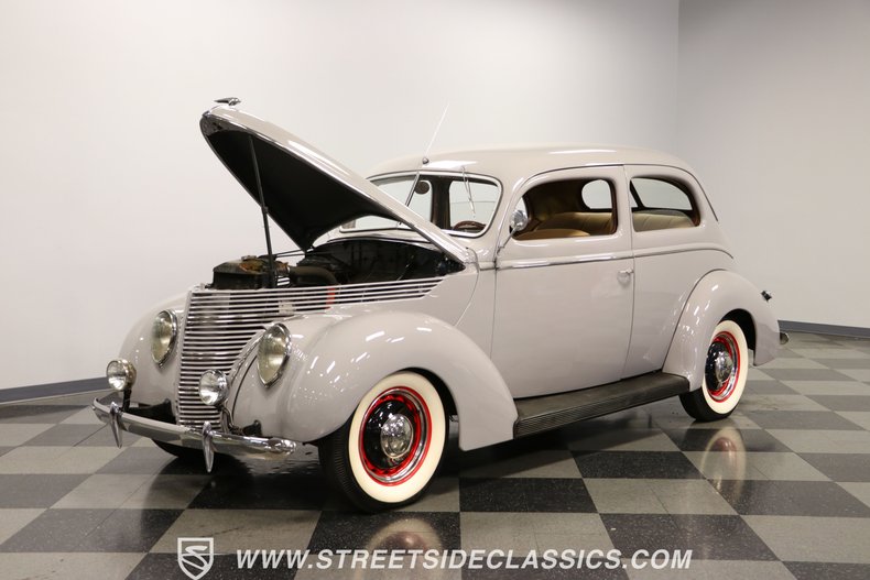 Unknown-Tudor-1938-Gray-Tan-32