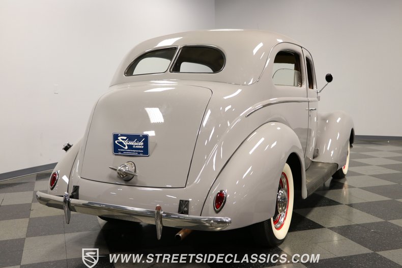 Unknown-Tudor-1938-Gray-Tan-48