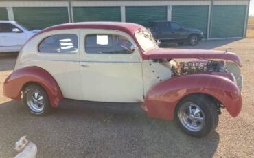 Unknown-Tudor-1939-Two-Tone