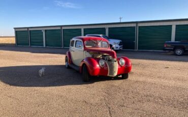 Unknown-Tudor-1939-Two-Tone-4