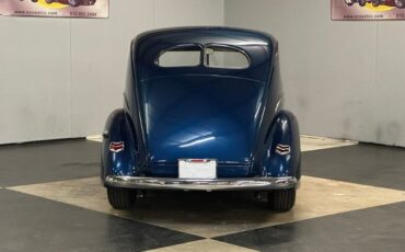 Unknown-Tudor-1940-Blue-TanGray-20