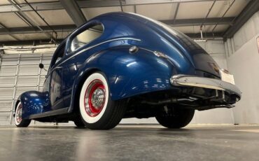 Unknown-Tudor-1940-Blue-TanGray-24