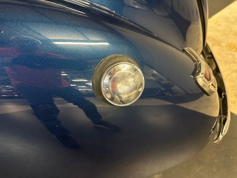 Unknown-Tudor-1940-Blue-TanGray-28