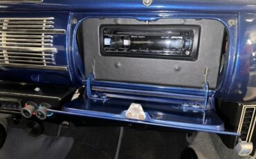 Unknown-Tudor-1940-Blue-TanGray-39