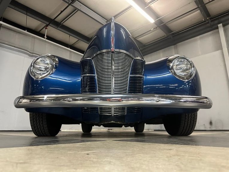 Unknown-Tudor-1940-Blue-TanGray-4