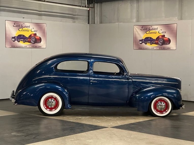 Unknown-Tudor-1940-Blue-TanGray-6